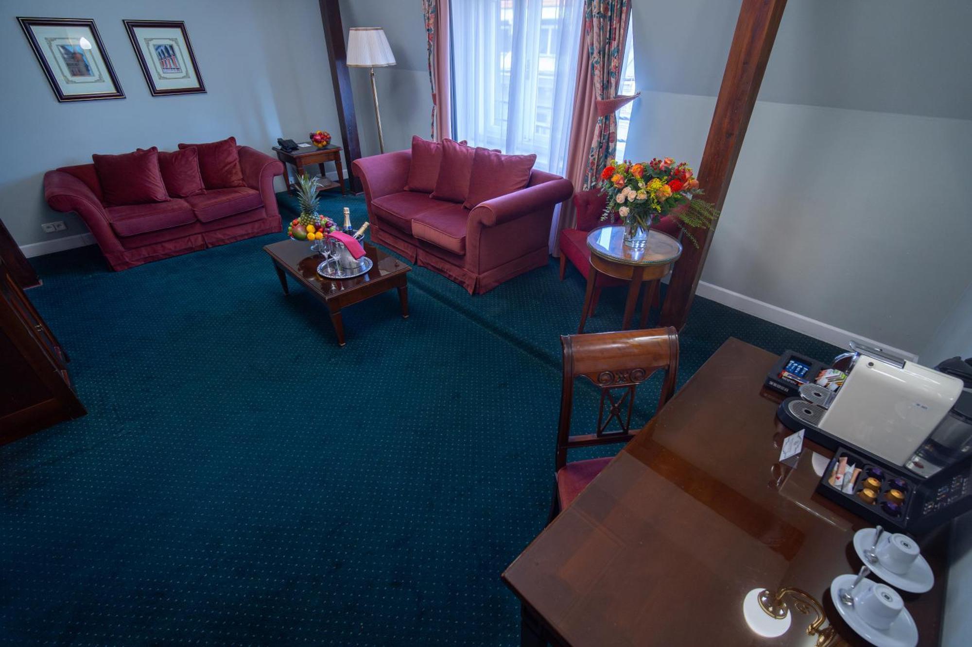 Hotel Liberty Praha Bagian luar foto