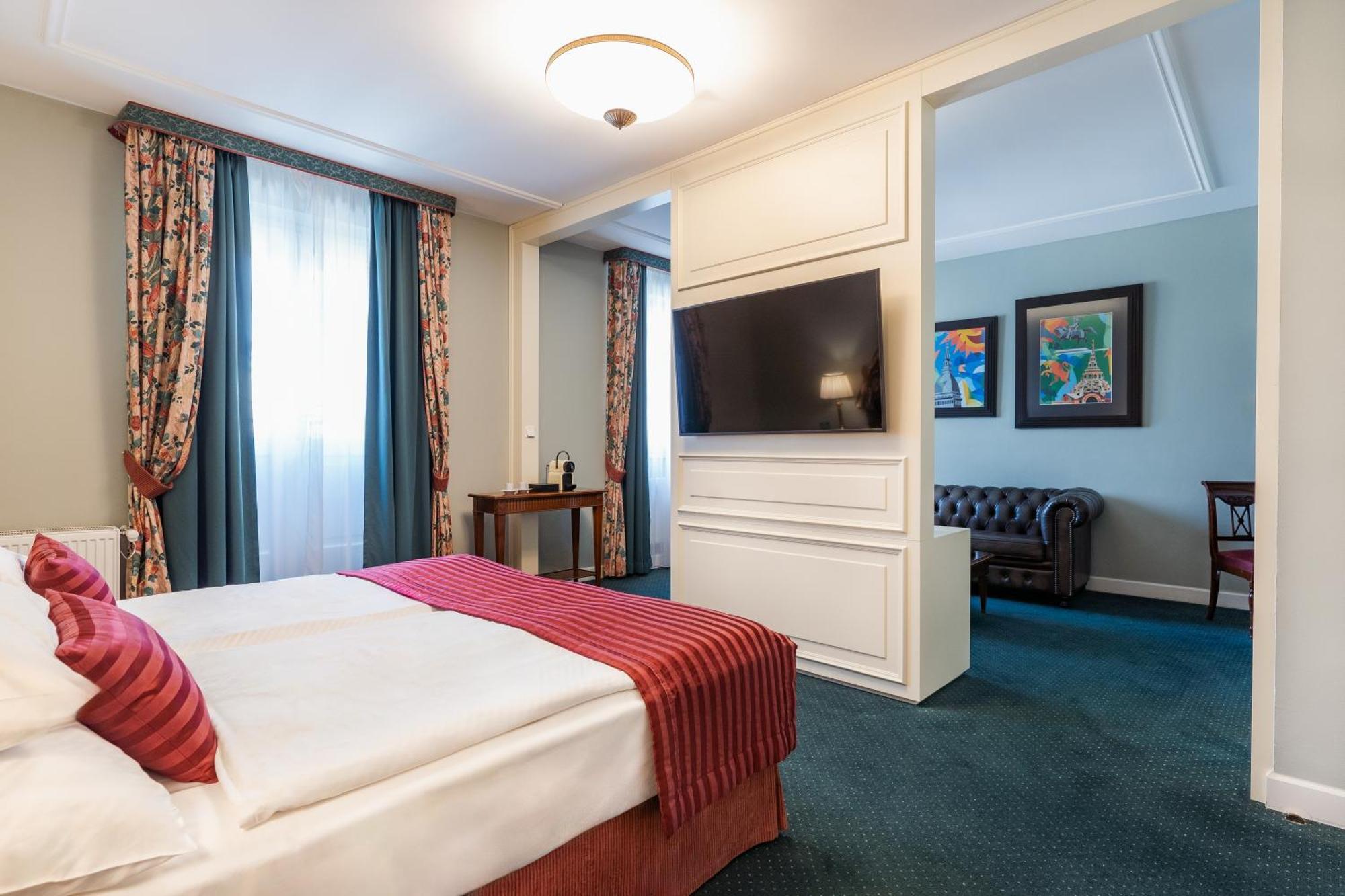 Hotel Liberty Praha Bagian luar foto