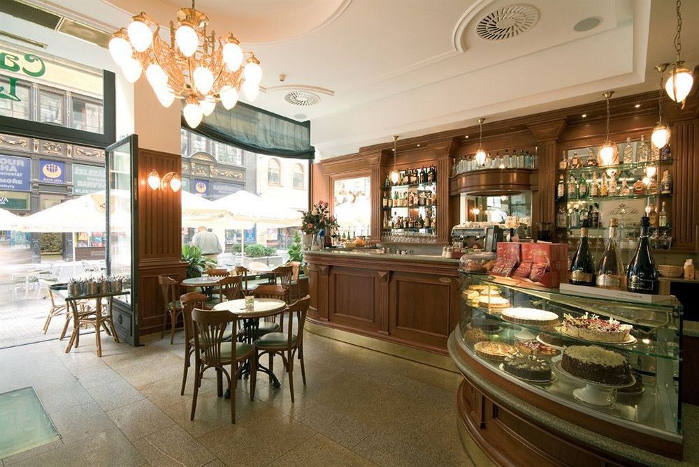 Hotel Liberty Praha Bagian luar foto